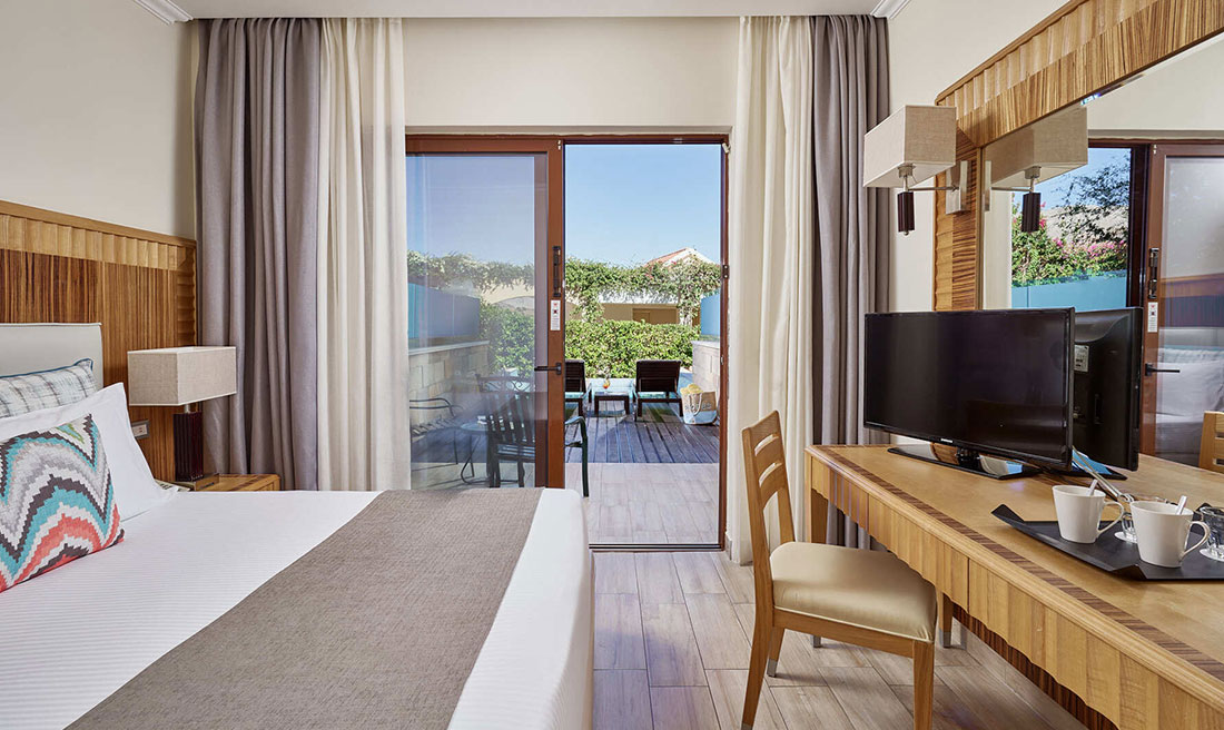 family-suite-pool- Lindos Imperial Resort & Spa