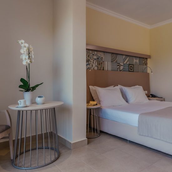 lindosimperial_suite_prpool&jacuzzi