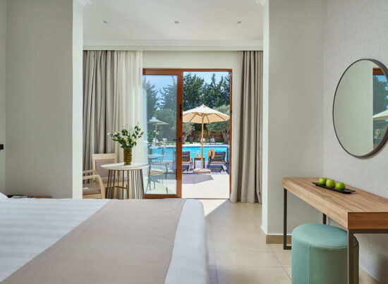 suite-sharing-jacuzzi- Lindos Imperial Resort & Spa